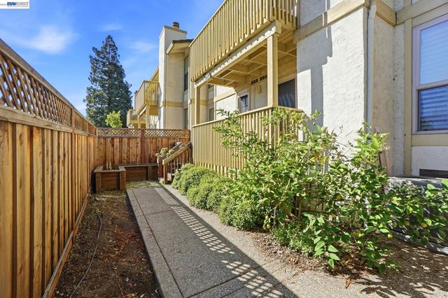 1945 Trinity Ave 1, Walnut Creek, CA 94596