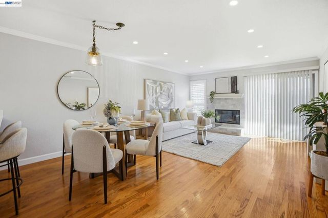 1945 Trinity Ave 1, Walnut Creek, CA 94596