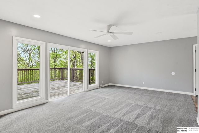 16 Shady Lane, Council Bluffs, IA 51503