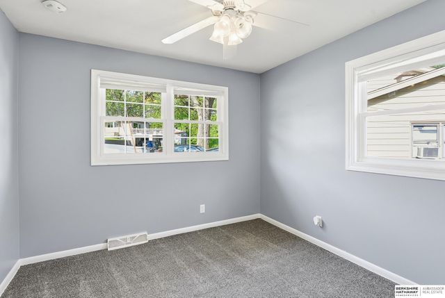 16 Shady Lane, Council Bluffs, IA 51503