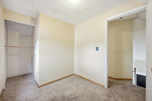 1306 18th Street S, Fargo, ND 58103