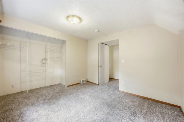 1306 18th Street S, Fargo, ND 58103