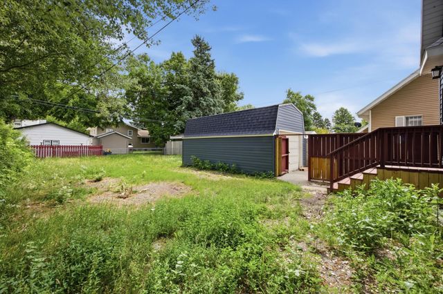1306 18th Street S, Fargo, ND 58103