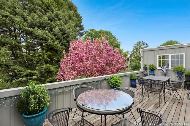 514 Pantigo Road 22, East Hampton, NY 11937