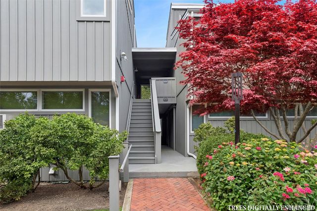 514 Pantigo Road 22, East Hampton, NY 11937