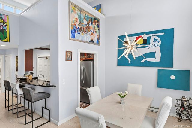 514 Pantigo Road 22, East Hampton, NY 11937