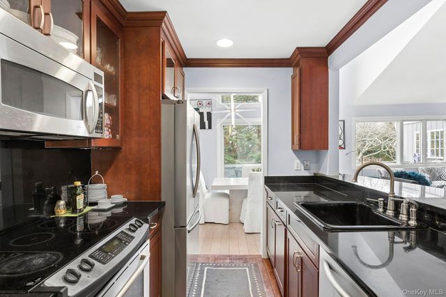 514 Pantigo Road 22, East Hampton, NY 11937