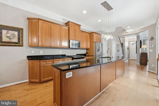 713 BELMONT BAY DR, Woodbridge, VA 22191