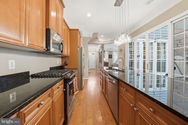 713 BELMONT BAY DR, Woodbridge, VA 22191