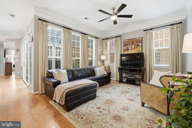 713 BELMONT BAY DR, Woodbridge, VA 22191
