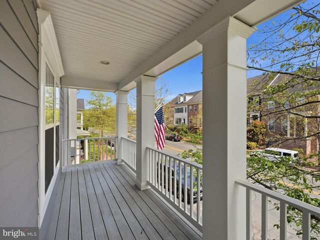 713 BELMONT BAY DR, Woodbridge, VA 22191
