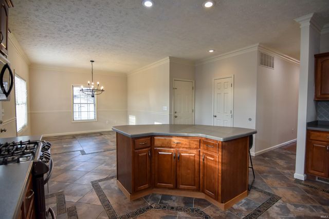 913 Mohawk Drive, Fort Branch, IN 47648