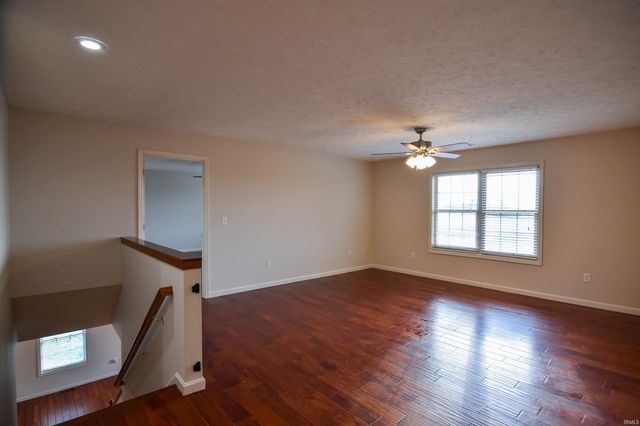 913 Mohawk Drive, Fort Branch, IN 47648