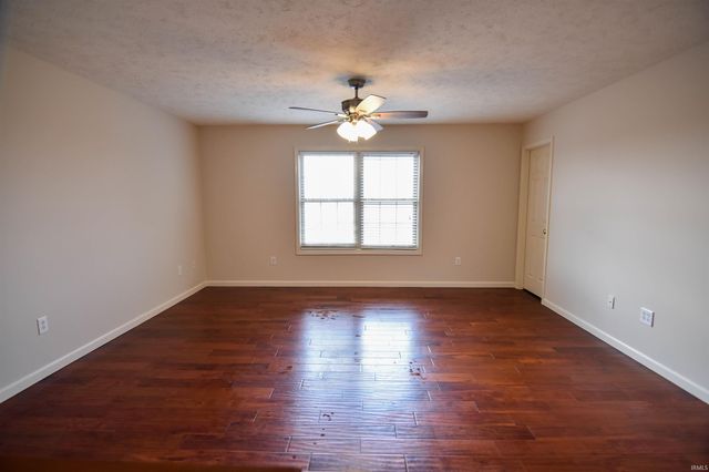 913 Mohawk Drive, Fort Branch, IN 47648