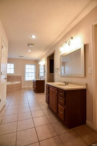 913 Mohawk Drive, Fort Branch, IN 47648