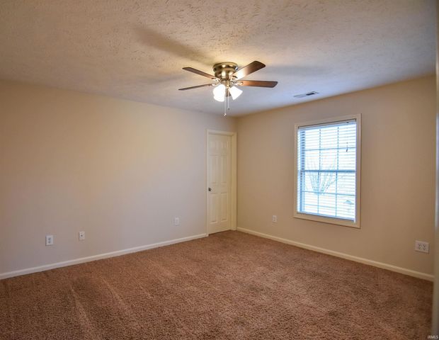 913 Mohawk Drive, Fort Branch, IN 47648