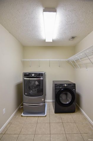 913 Mohawk Drive, Fort Branch, IN 47648