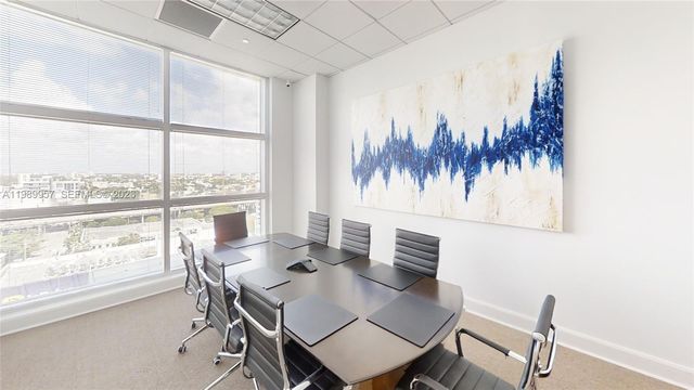 175 SW 7th St 1612, Miami, FL 33130