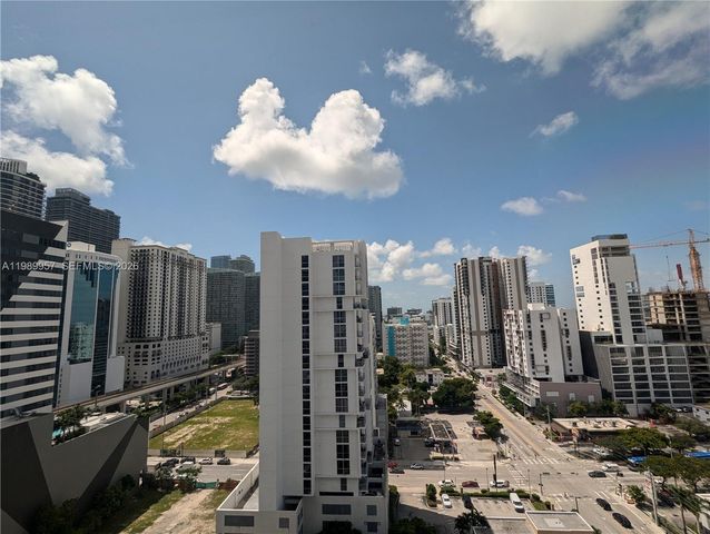 175 SW 7th St 1612, Miami, FL 33130