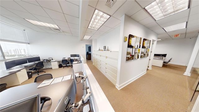 175 SW 7th St 1612, Miami, FL 33130