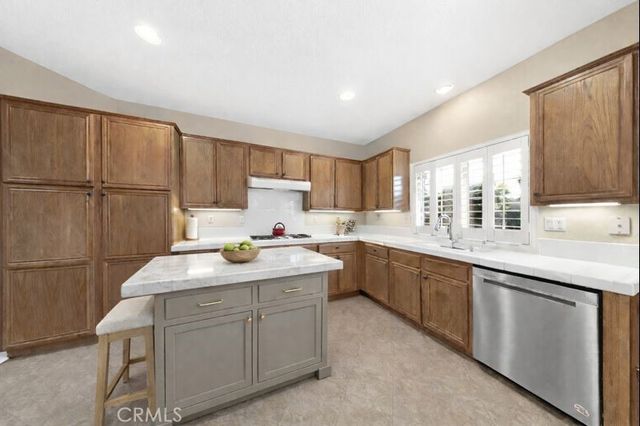 24272 Calle Artino, Murrieta, CA 92562