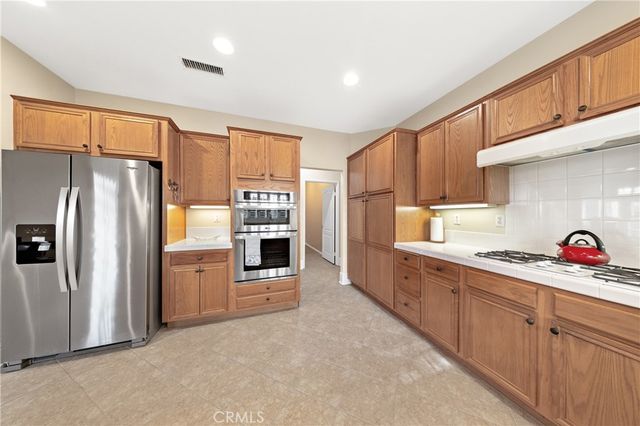 24272 Calle Artino, Murrieta, CA 92562