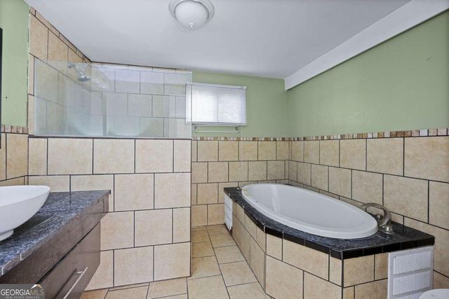 106 Holcomb Street, Savannah, GA 31406