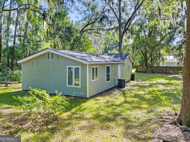 106 Holcomb Street, Savannah, GA 31406