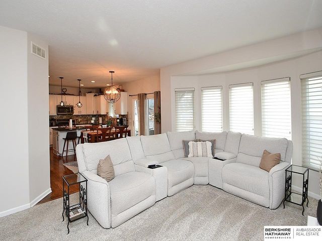 16119 Bruning Street, Bennington, NE 68007