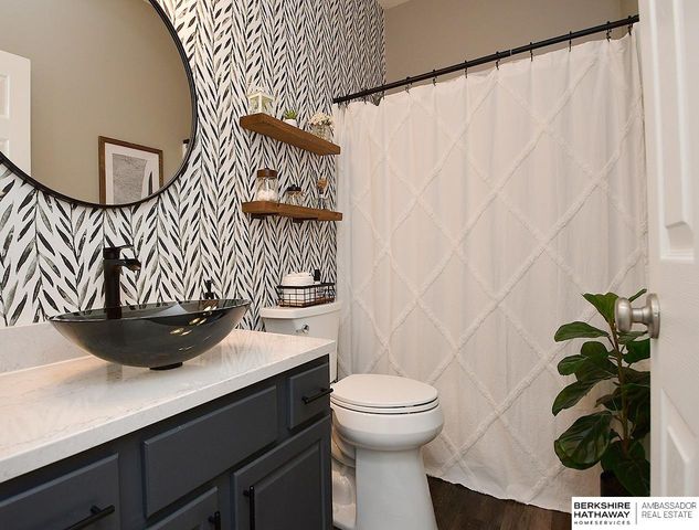 16119 Bruning Street, Bennington, NE 68007