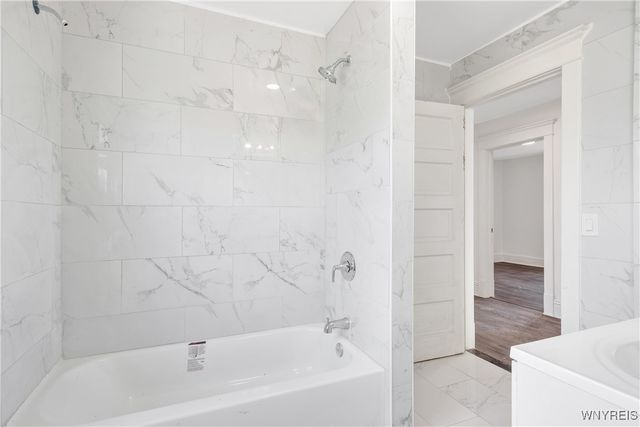 136 Newfield Street, Buffalo, NY 14207