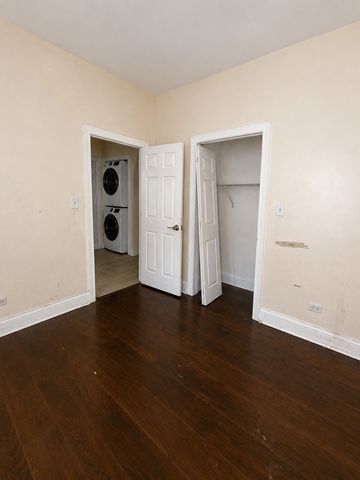6018 S Eberhart Avenue, Chicago, IL 60637
