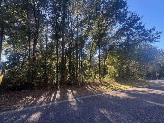 404 Miller Avenue, Fairhope, AL 36532