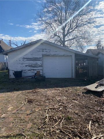 103 N WALNUT Street, Pittsburg, KS 66762