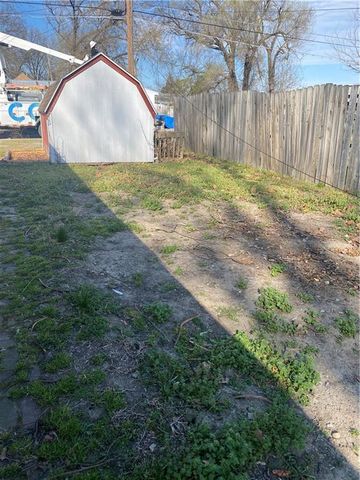 103 N WALNUT Street, Pittsburg, KS 66762