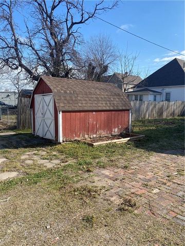 103 N WALNUT Street, Pittsburg, KS 66762