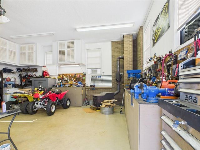 6093 Spartan Drive, Hudson, NC 28638