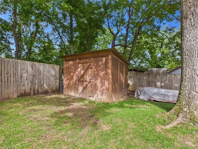 6093 Spartan Drive, Hudson, NC 28638