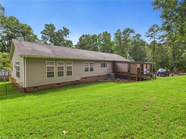 6093 Spartan Drive, Hudson, NC 28638