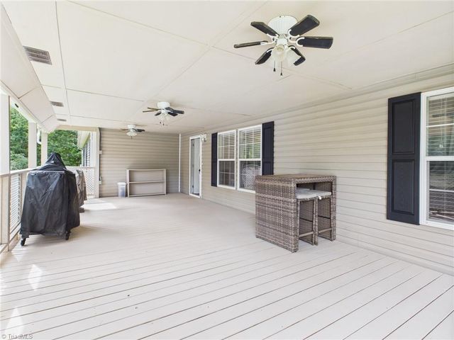 6093 Spartan Drive, Hudson, NC 28638