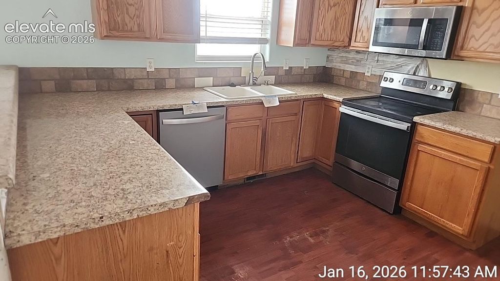 1695 E Buffalo Lane, Pueblo, CO 81007 — photo 5