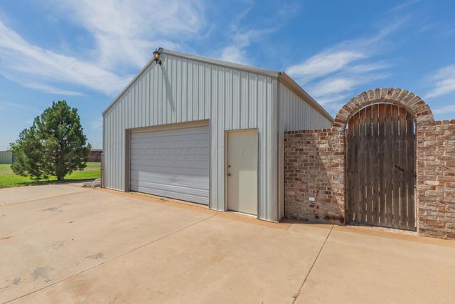 19915 LARAMIE Drive, Bushland, TX 79124