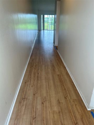 2823 N Course Drive 201, Pompano Beach, FL 33069