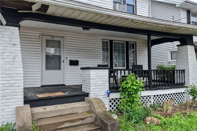 710 Roslyn Avenue SW, Canton, OH 44710