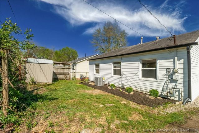 2127 Beech Grove Avenue, New Albany, IN 47150