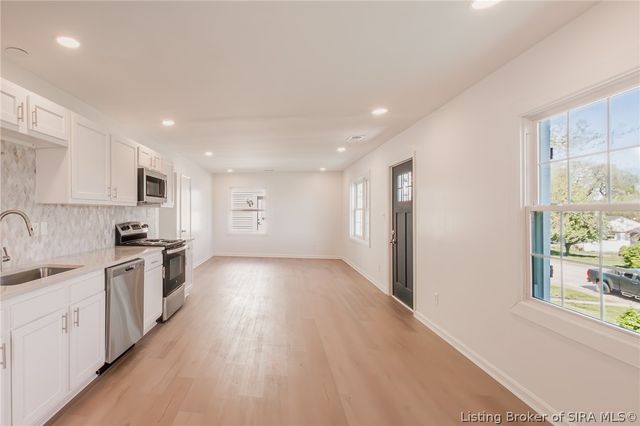 2127 Beech Grove Avenue, New Albany, IN 47150