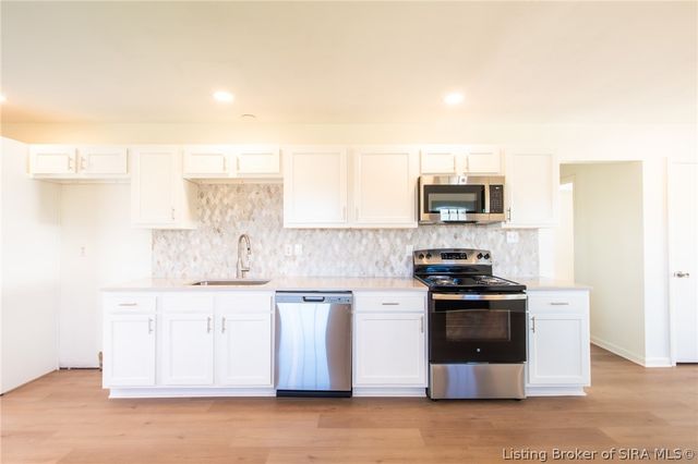 2127 Beech Grove Avenue, New Albany, IN 47150