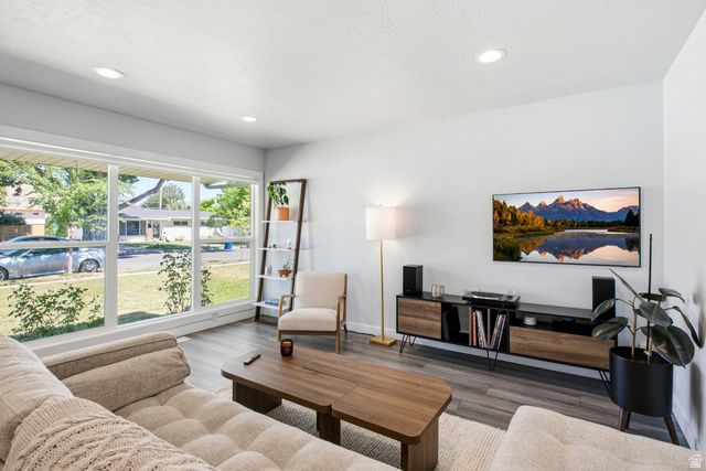 1117 N NOCTURNE DR, Salt Lake City, UT 84116