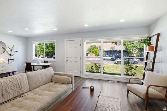1117 N NOCTURNE DR, Salt Lake City, UT 84116
