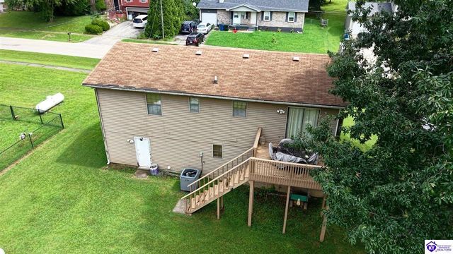 899 Timberwood Drive, Radcliff, KY 40160